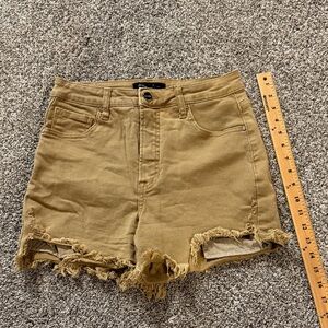 EUC RISEN JEANS MEDIUM BOUTIQUE Women's‎ Tan BROWN Frayed Hem Shorts STRETCH